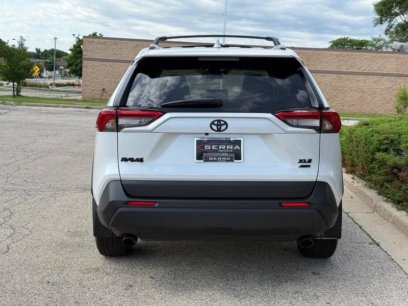 Used 2025 Toyota RAV4 XLE Premium w/ Weather Package AWD/4WD image 4