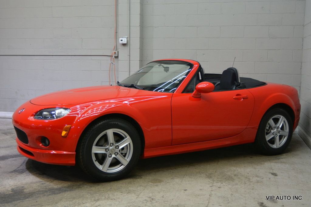 Used 2007 MAZDA MX-5 Miata Sport w/ Appearance Pkg image 24