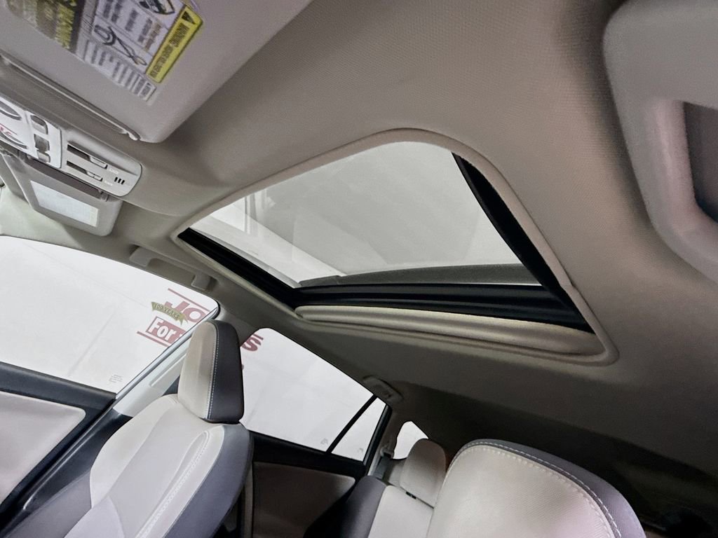 Used 2014 Toyota RAV4 XLE AWD/4WD image 10