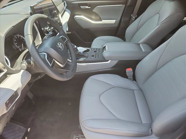 New 2026 Toyota Highlander XLE AWD/4WD image 4