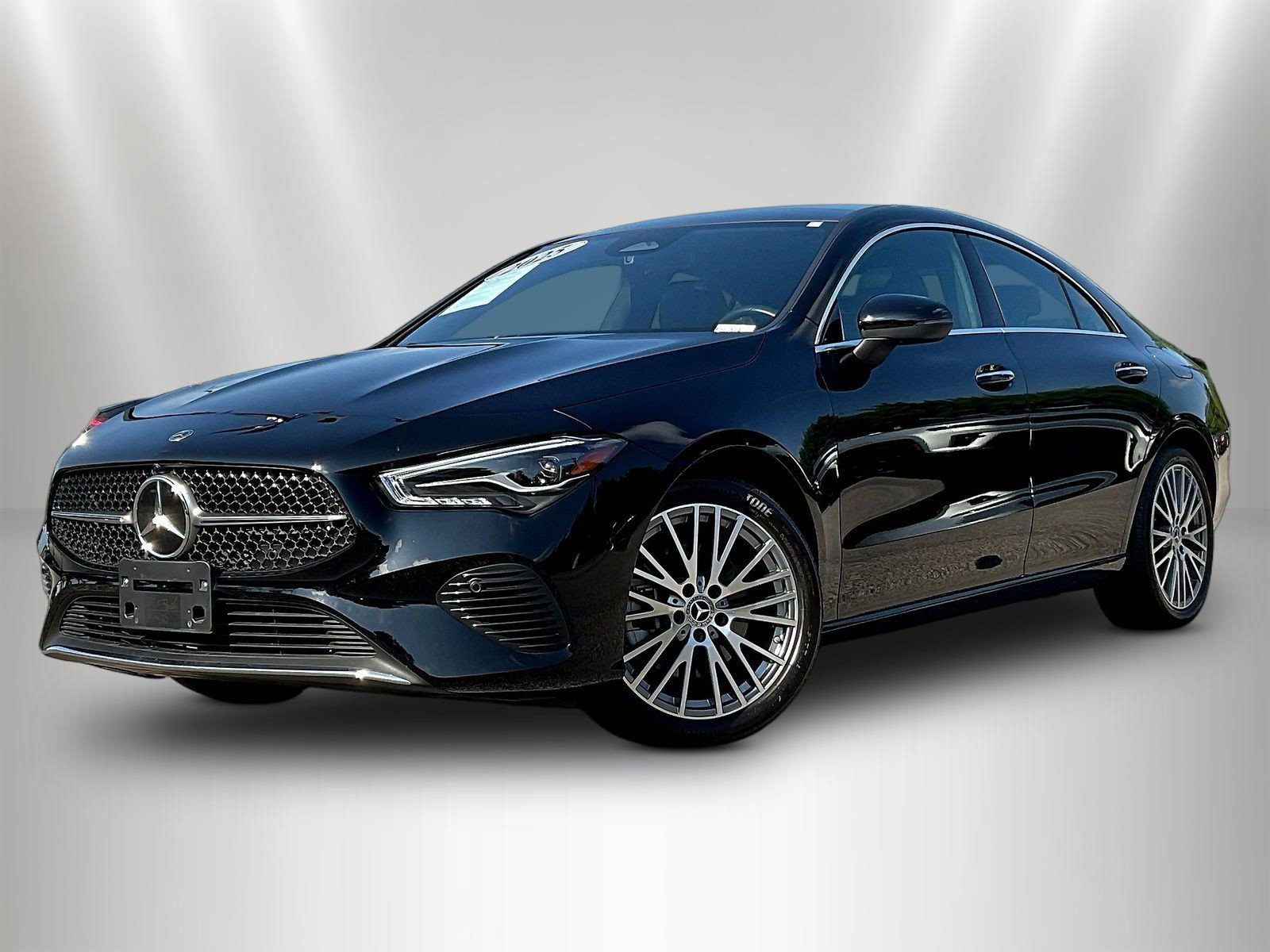 Used 2025 Mercedes-Benz CLA 250 4MATIC image 3
