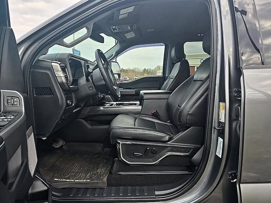 Used 2024 Ford F250 Lariat w/ Lariat Ultimate Package image 11
