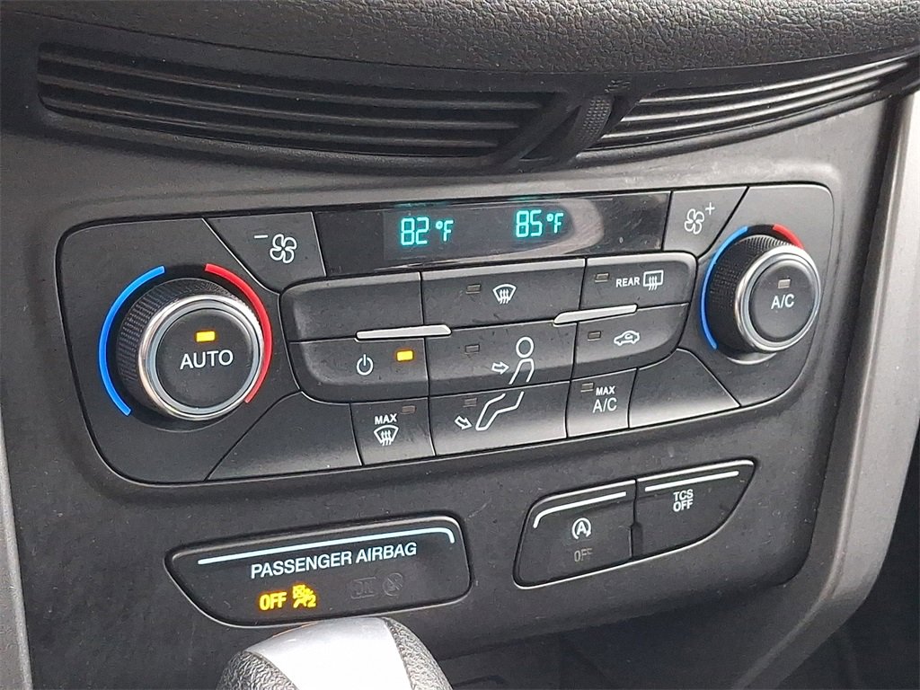 Used 2017 Ford Escape SE image 18