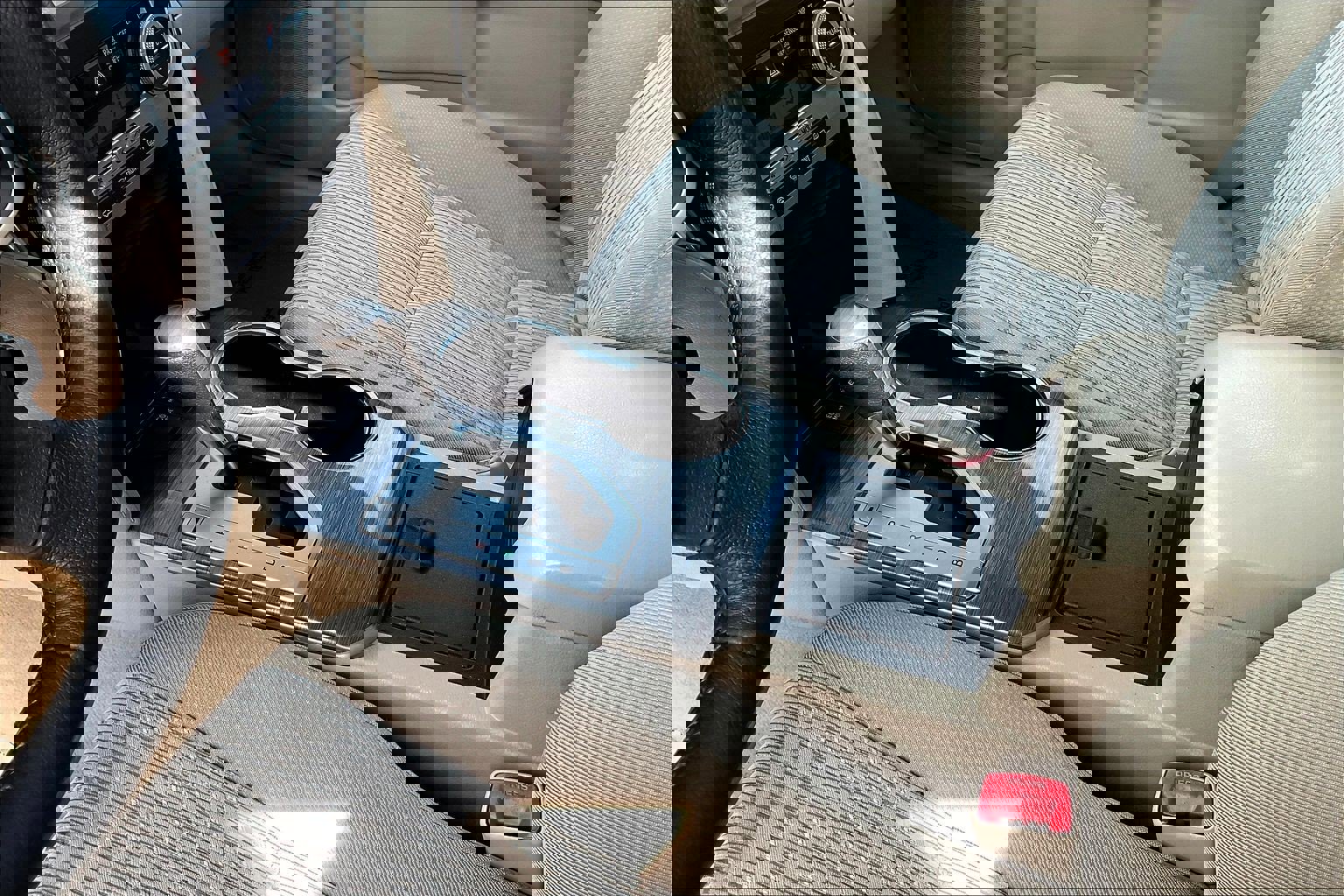 Used 2013 Toyota Camry XLE w/ Convenience Pkg image 18