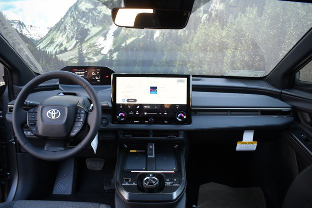 New 2027 Toyota bZ AWD/4WD image 9