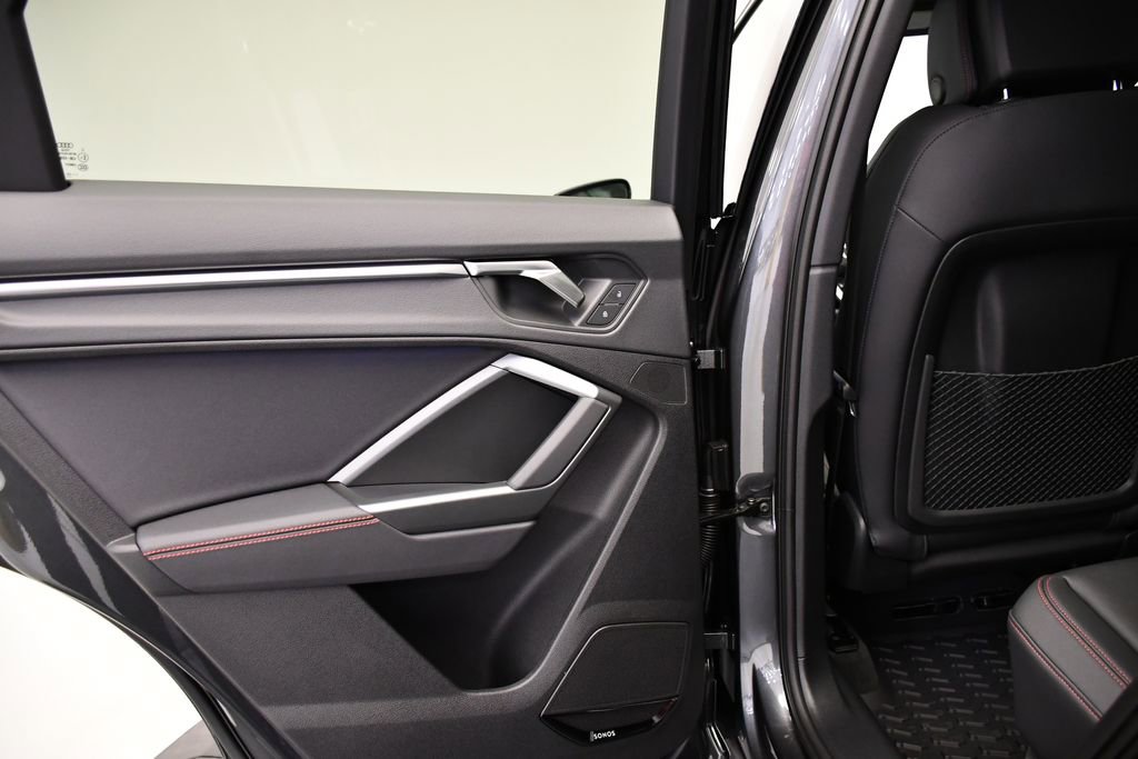 Used 2025 Audi Q3 2.0T Premium Plus w/ Premium Plus Package image 41