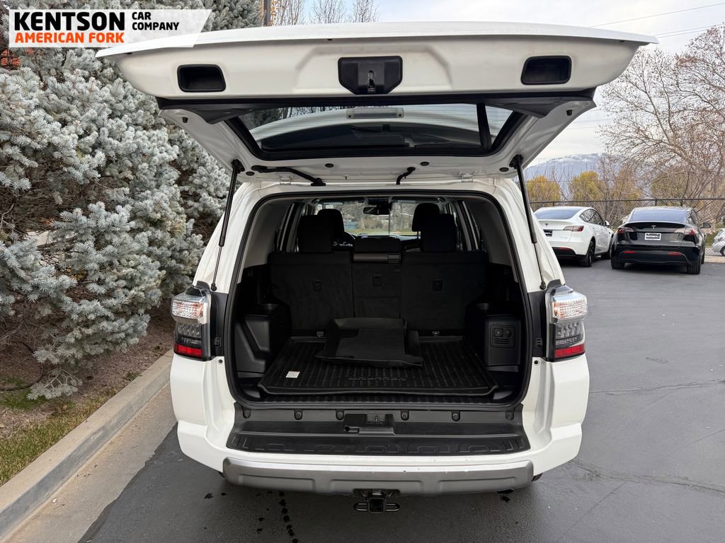 Used 2020 Toyota 4Runner TRD Off-Road image 33