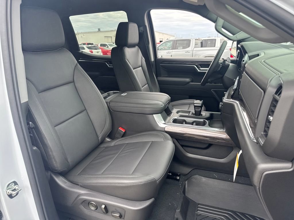 New 2026 Chevrolet Silverado 1500 LTZ w/ Z71 Off-Road Package image 14
