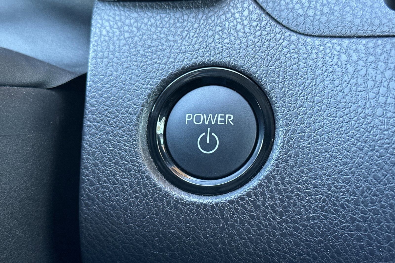 Used 2025 Toyota Camry LE image 22