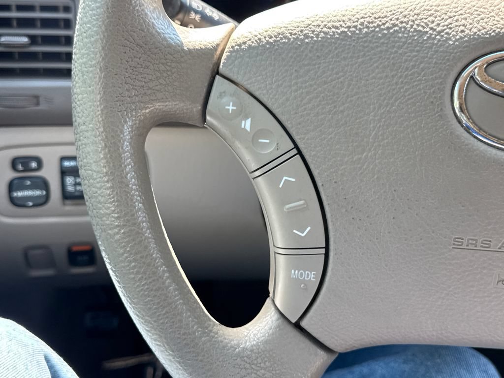 Used 2010 Toyota Sienna LE FWD image 29