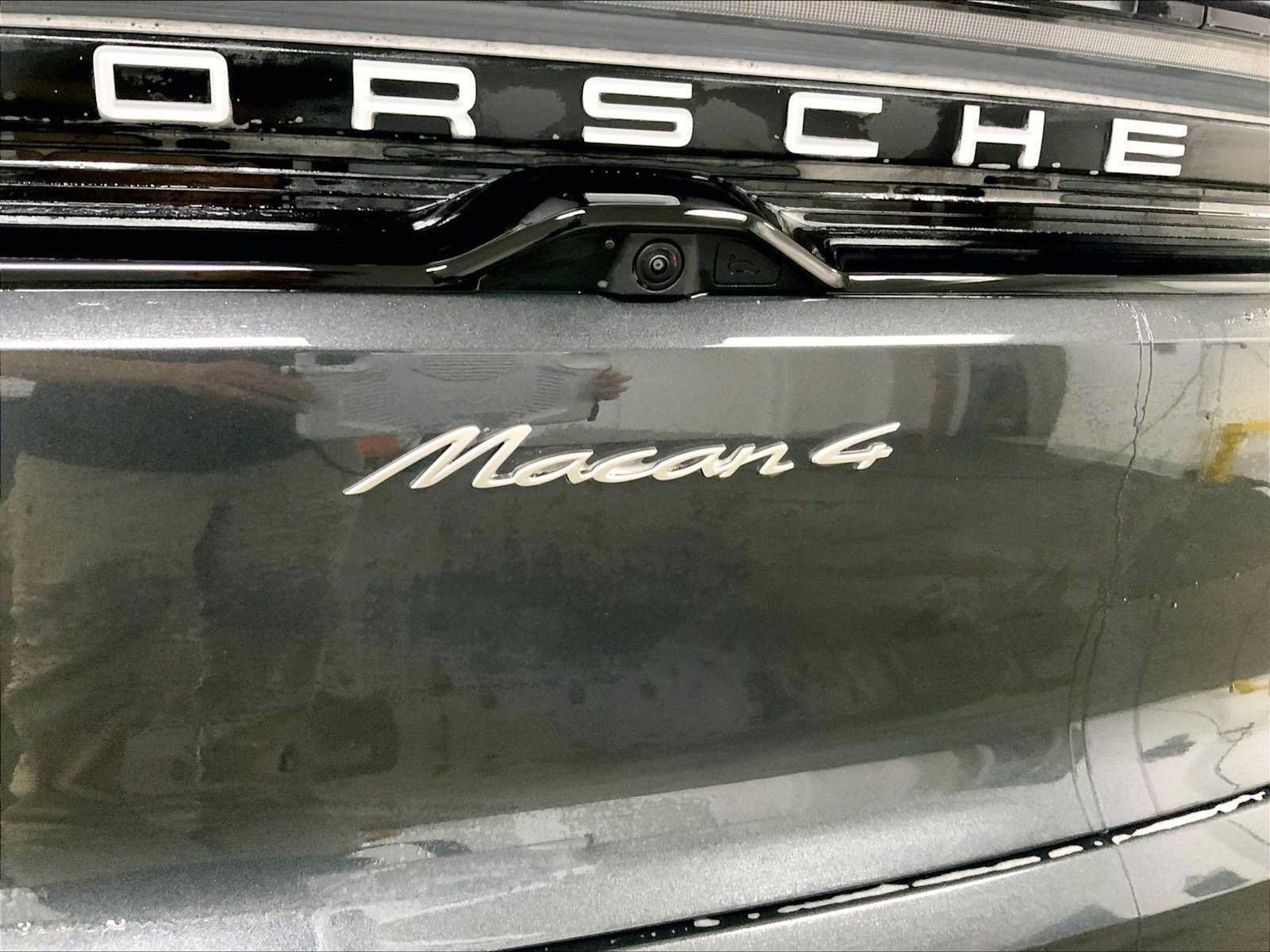 New 2026 Porsche Macan 4 Electric AWD/4WD image 19