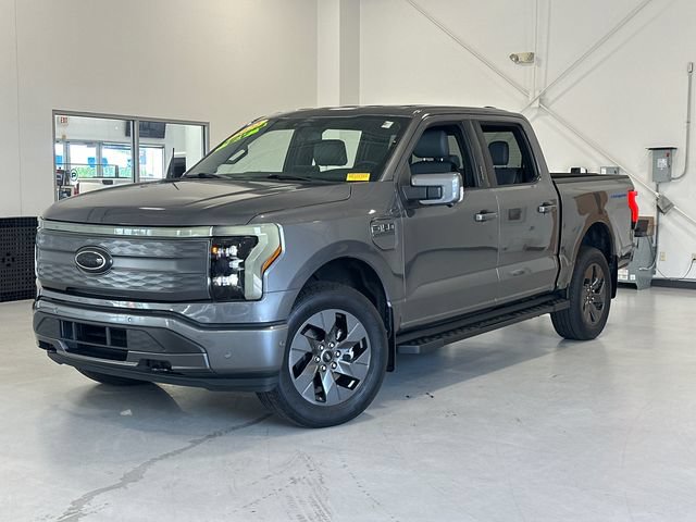 Used 2022 Ford F150 Lightning Lariat AWD/4WD image 1