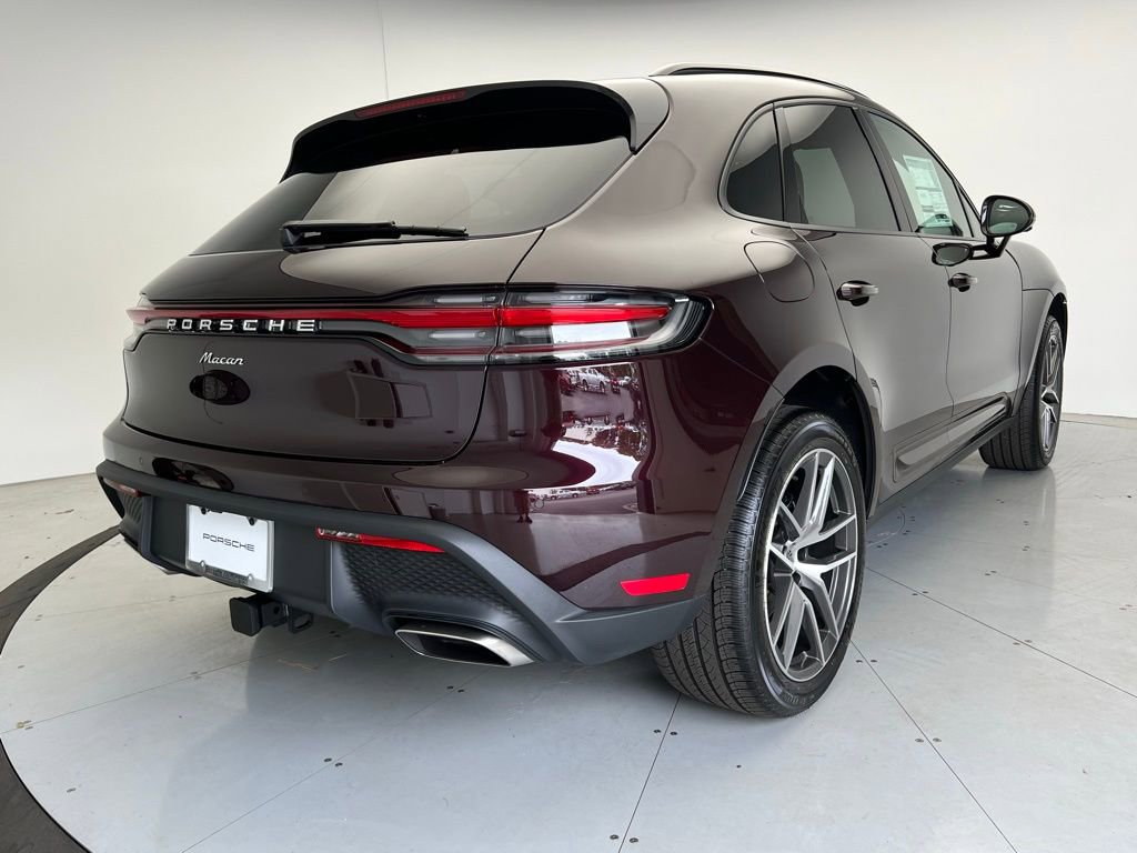 Used 2025 Porsche Macan image 22