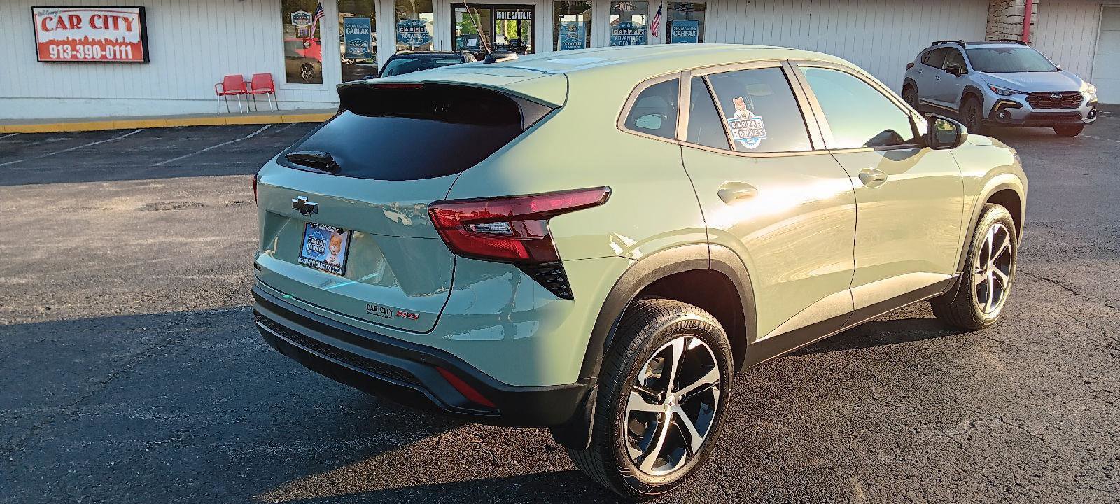 Used 2024 Chevrolet Trax RS w/ Driver Confidence Package image 25