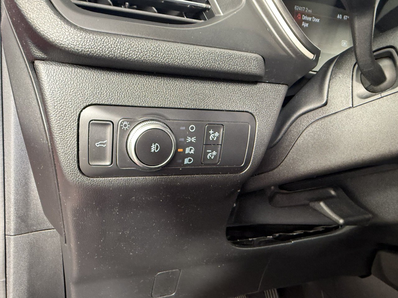 Used 2020 Ford Escape SEL FWD image 21