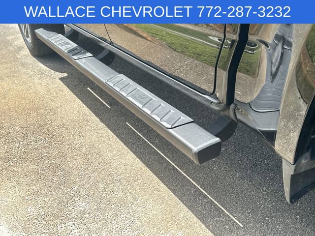 Used 2020 Chevrolet Colorado W/T w/ Custom Special Edition image 12