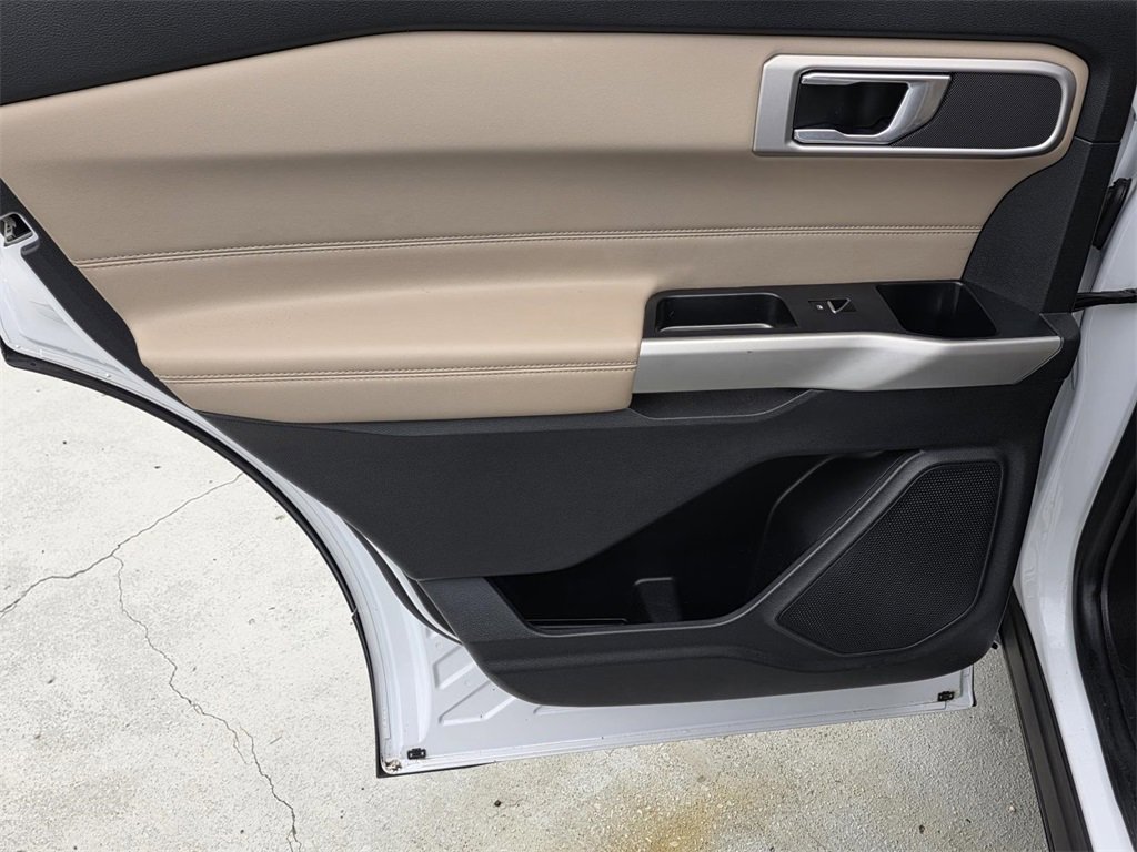 Used 2021 Ford Explorer XLT w/ Equipment Group 202A image 39