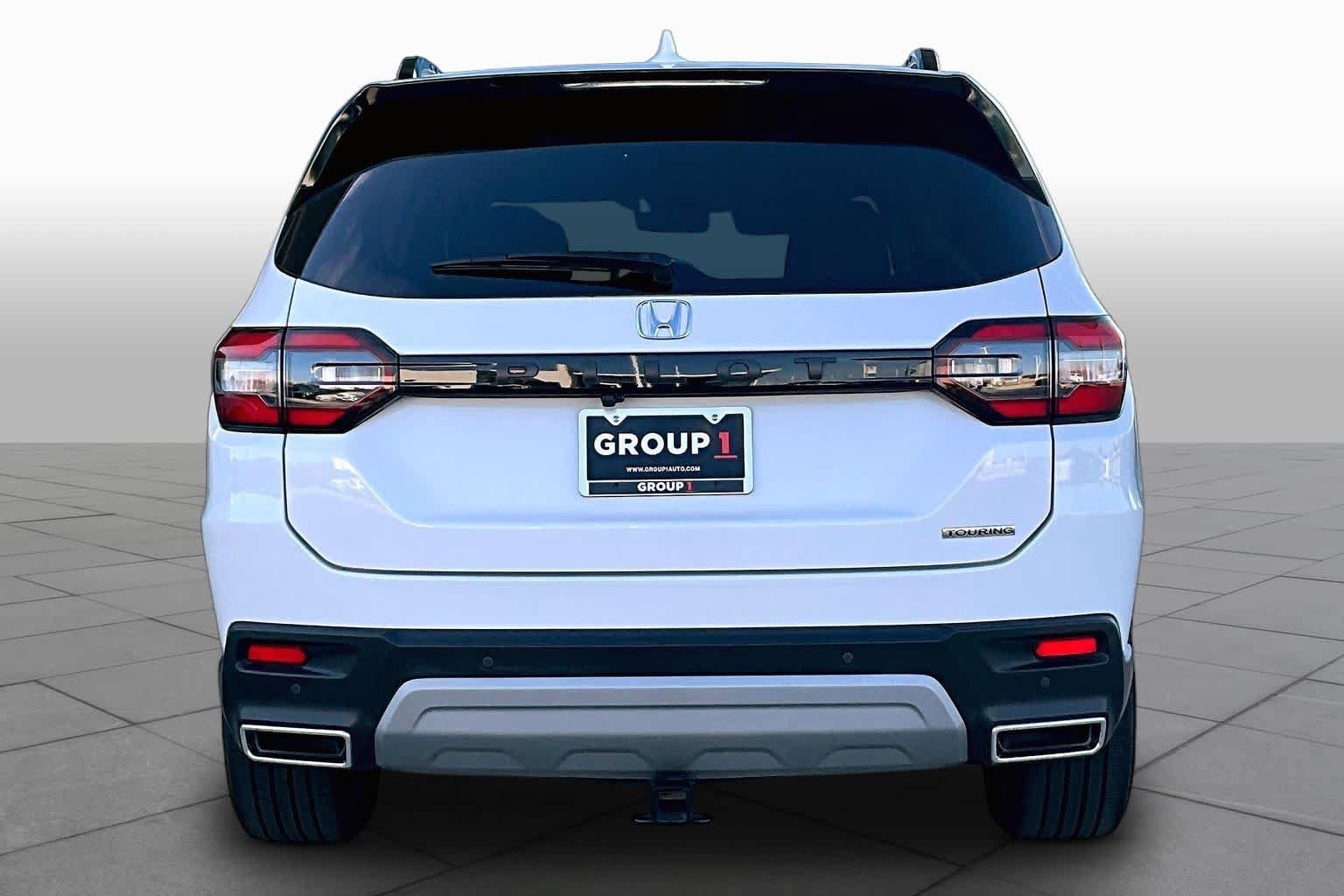 Used 2025 Honda Pilot Touring image 5