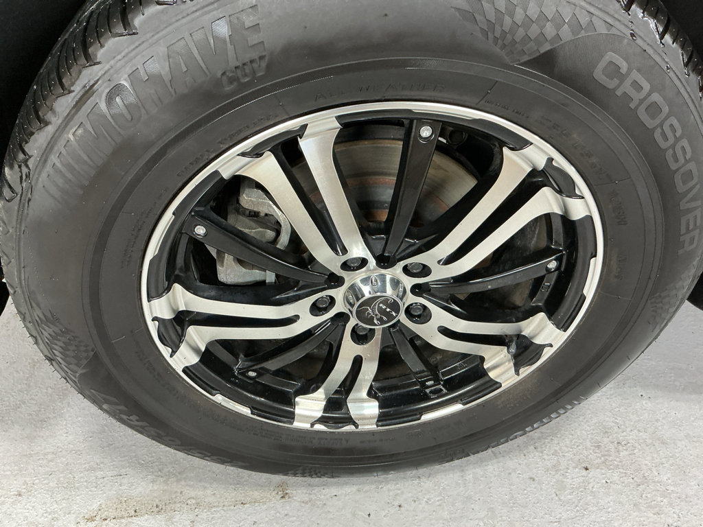 Certified 2022 Hyundai Tucson SEL w/ Cargo Package FWD image 5