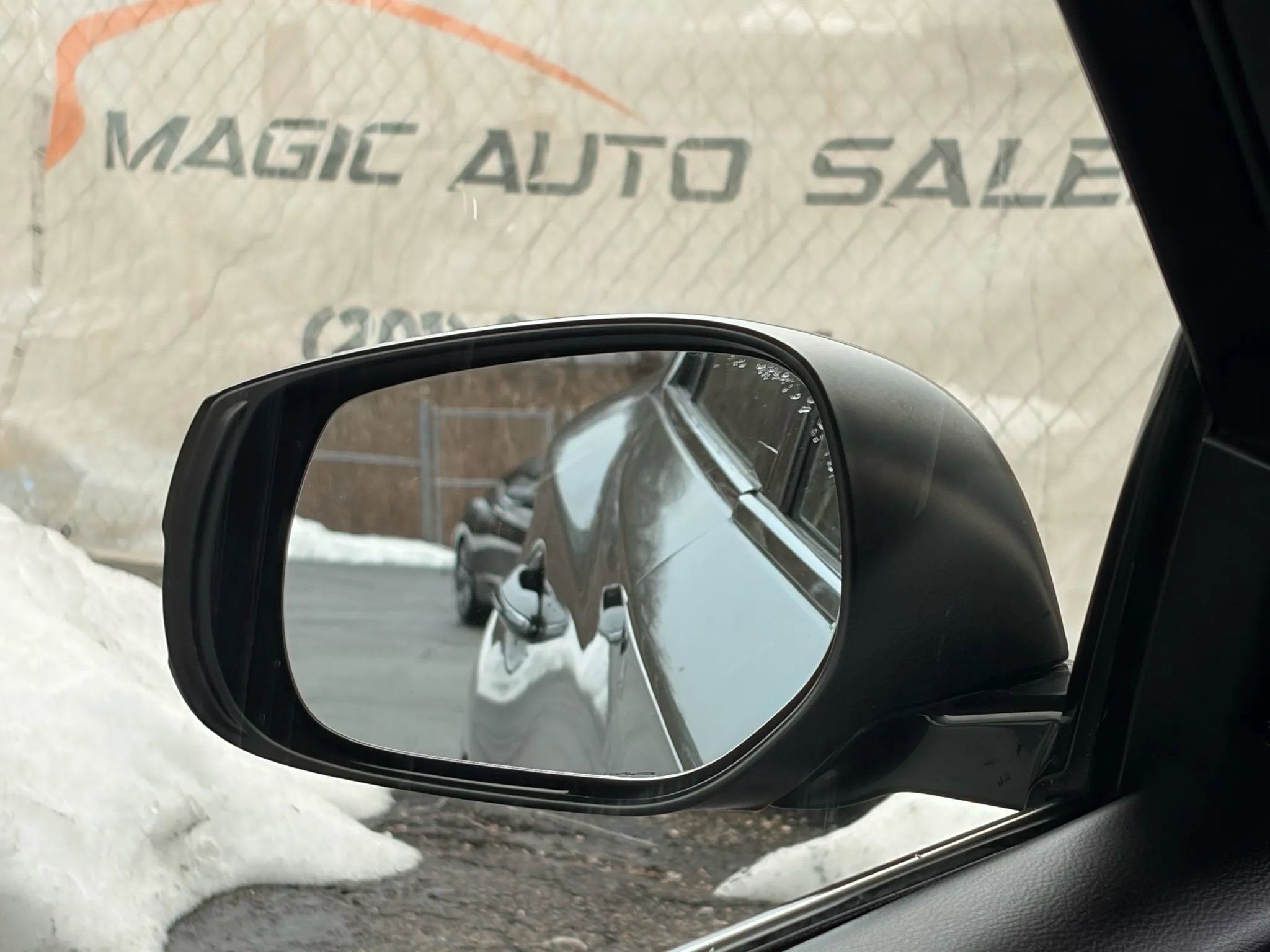 Used 2015 INFINITI Q50 Premium w/ Navigation Package image 86