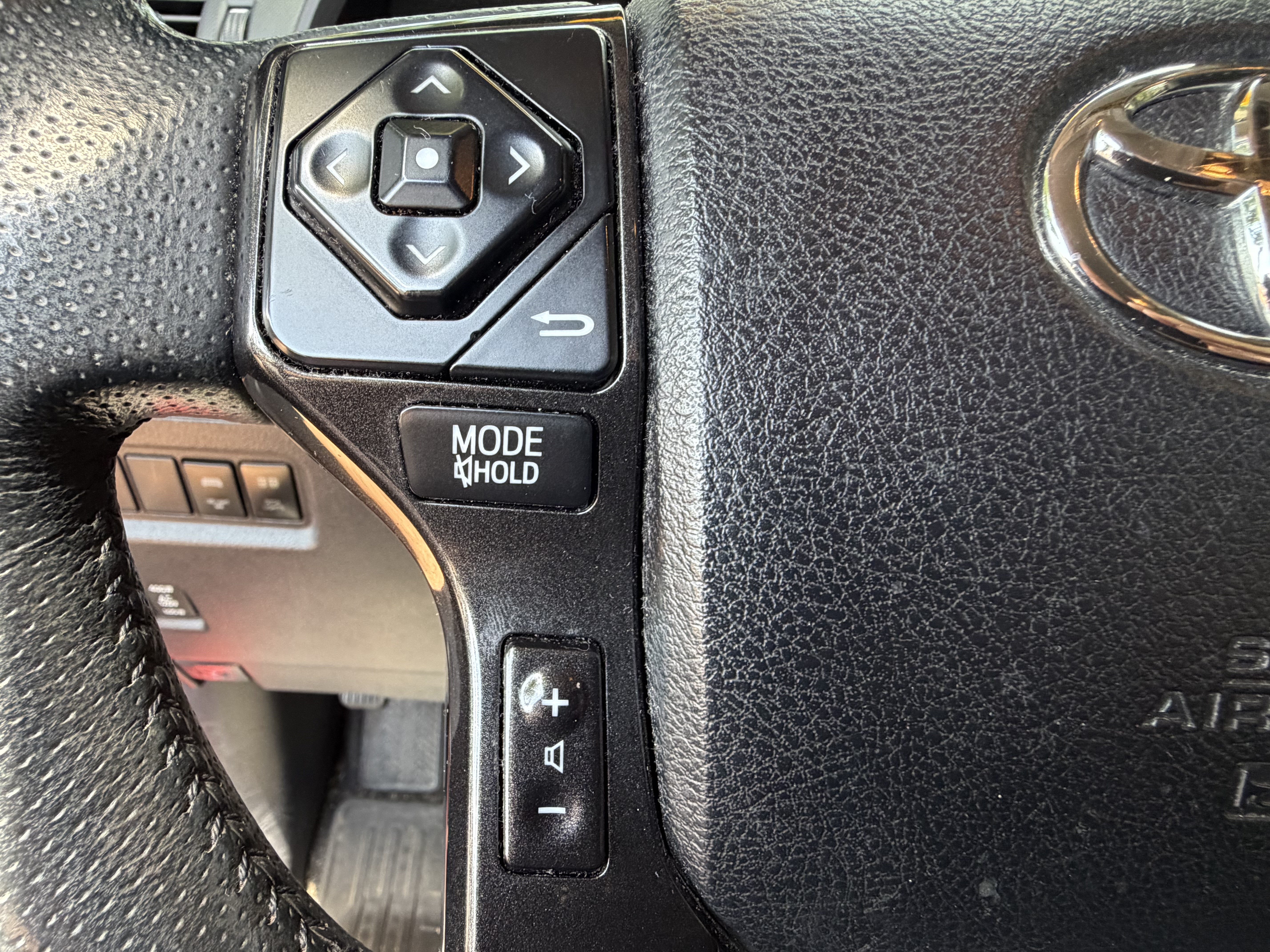 Used 2016 Toyota 4Runner Trail AWD/4WD image 19