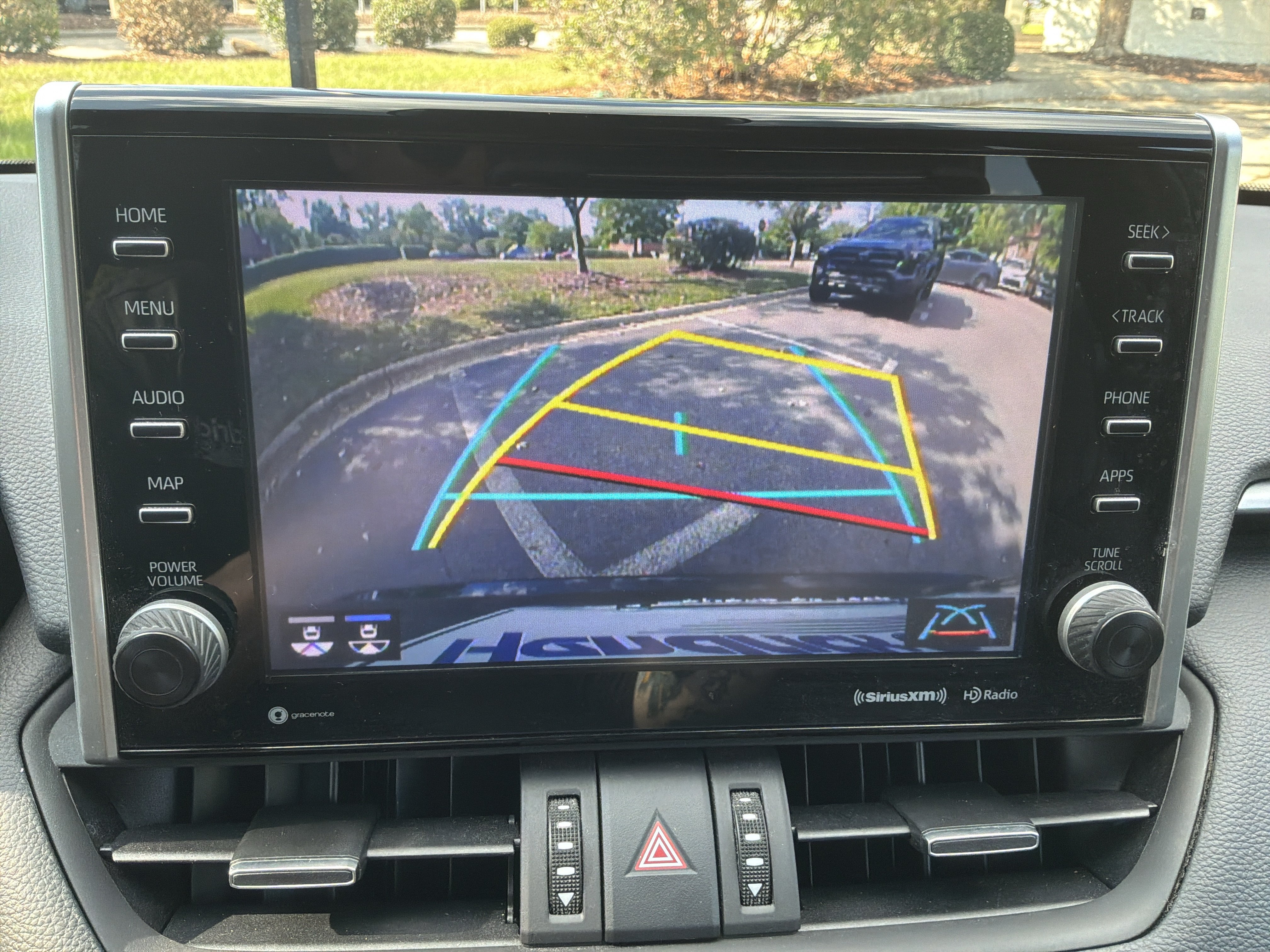 Used 2022 Toyota RAV4 XSE AWD/4WD image 25