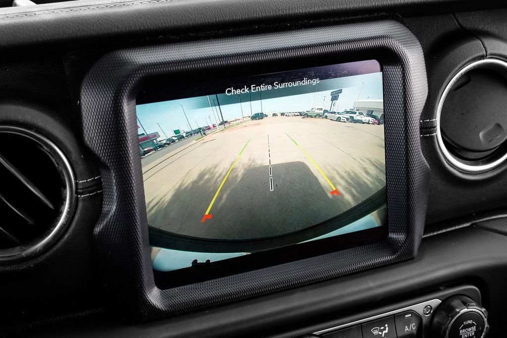 Used 2023 Jeep Wrangler Sahara w/ Cold Weather Group image 31