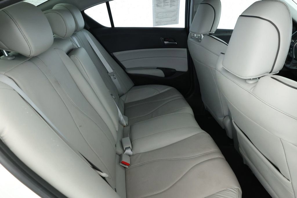 Used 2020 Acura ILX w/ Premium Package image 19