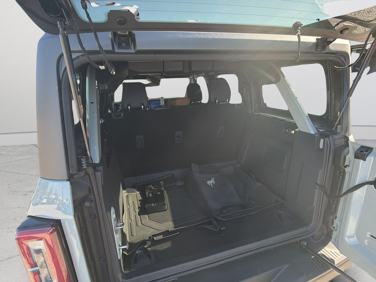 Used 2024 Ford Bronco Outer Banks AWD/4WD image 35
