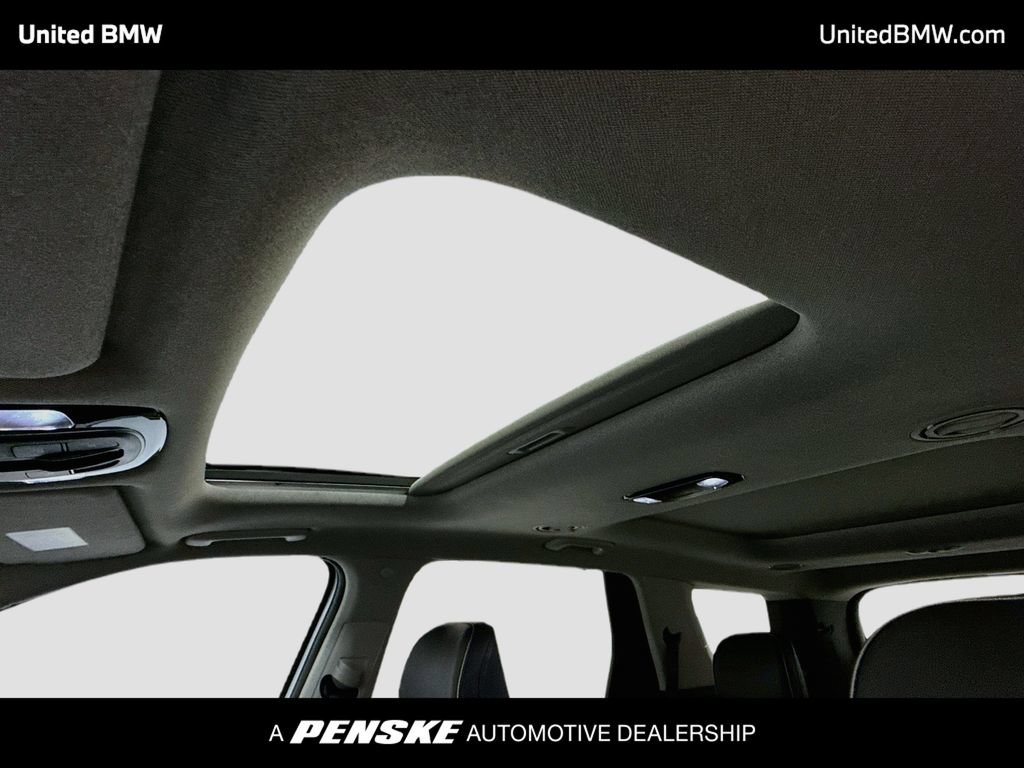 Used 2022 Hyundai Palisade Limited FWD image 19