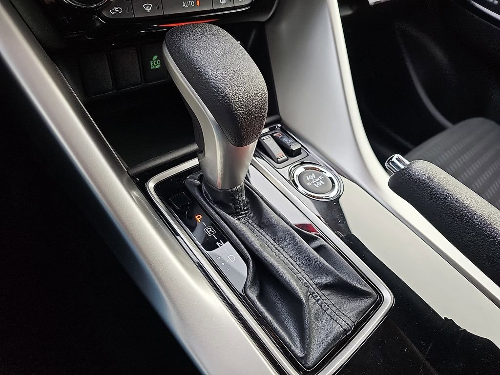 New 2026 Mitsubishi Eclipse Cross LE AWD/4WD image 10