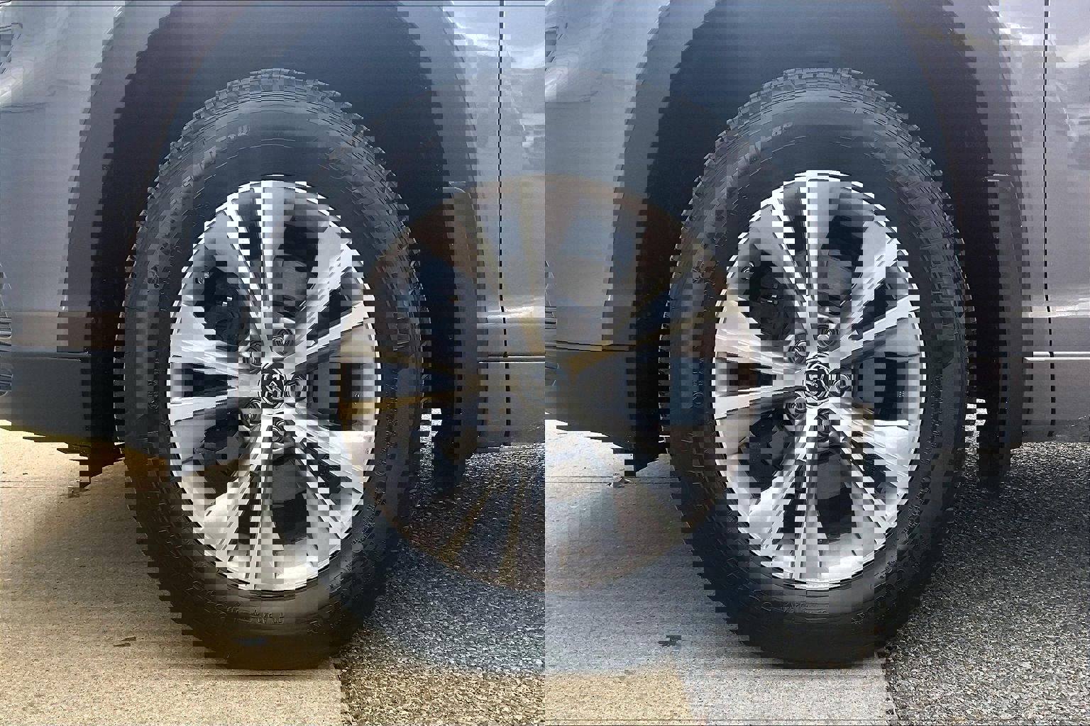 Used 2016 Toyota Highlander Plus image 11