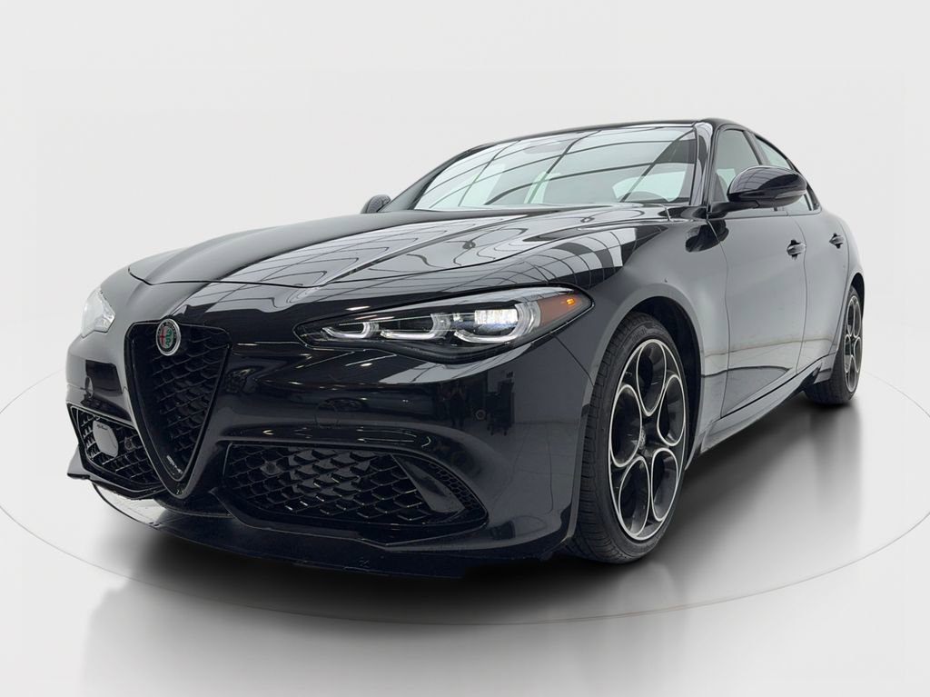 New 2025 Alfa Romeo Giulia RWD image 3