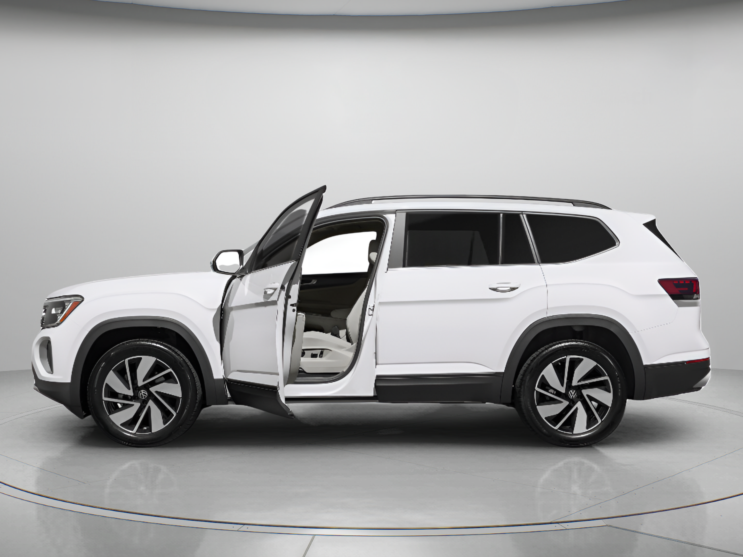 Used 2024 Volkswagen Atlas SE FWD image 2