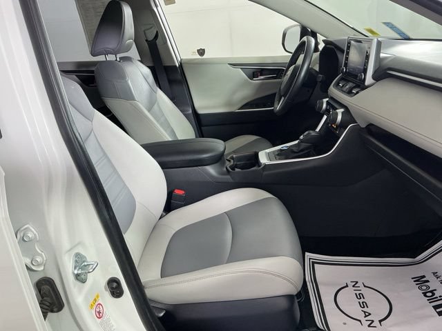 Used 2019 Toyota RAV4 Limited w/ All Weather Liner Package AWD/4WD image 5