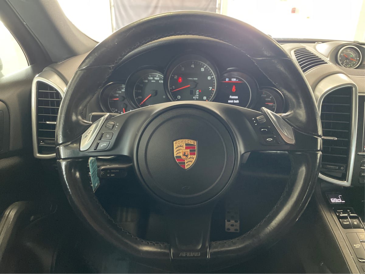 Used 2014 Porsche Cayenne AWD/4WD image 22