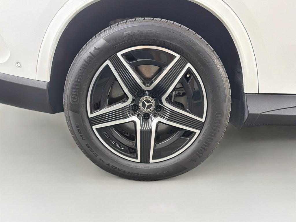 Certified 2025 Mercedes-Benz GLC 350e 4MATIC image 36