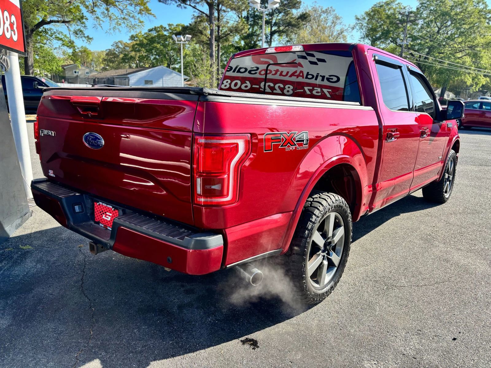 Used 2015 Ford F150 Lariat w/ Equipment Group 502A Luxury AWD/4WD image 3