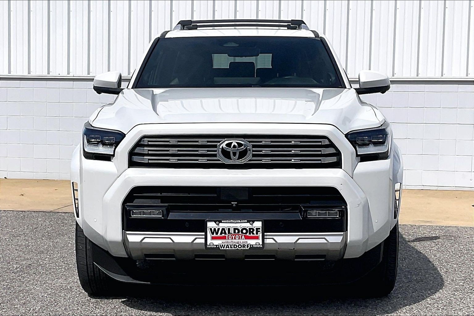 Used 2025 Toyota 4Runner Limited w/ Tow Technology Package AWD/4WD image 3