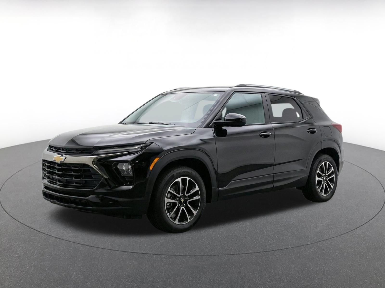 Used 2025 Chevrolet TrailBlazer LT w/ Driver Confidence Package AWD/4WD image 3