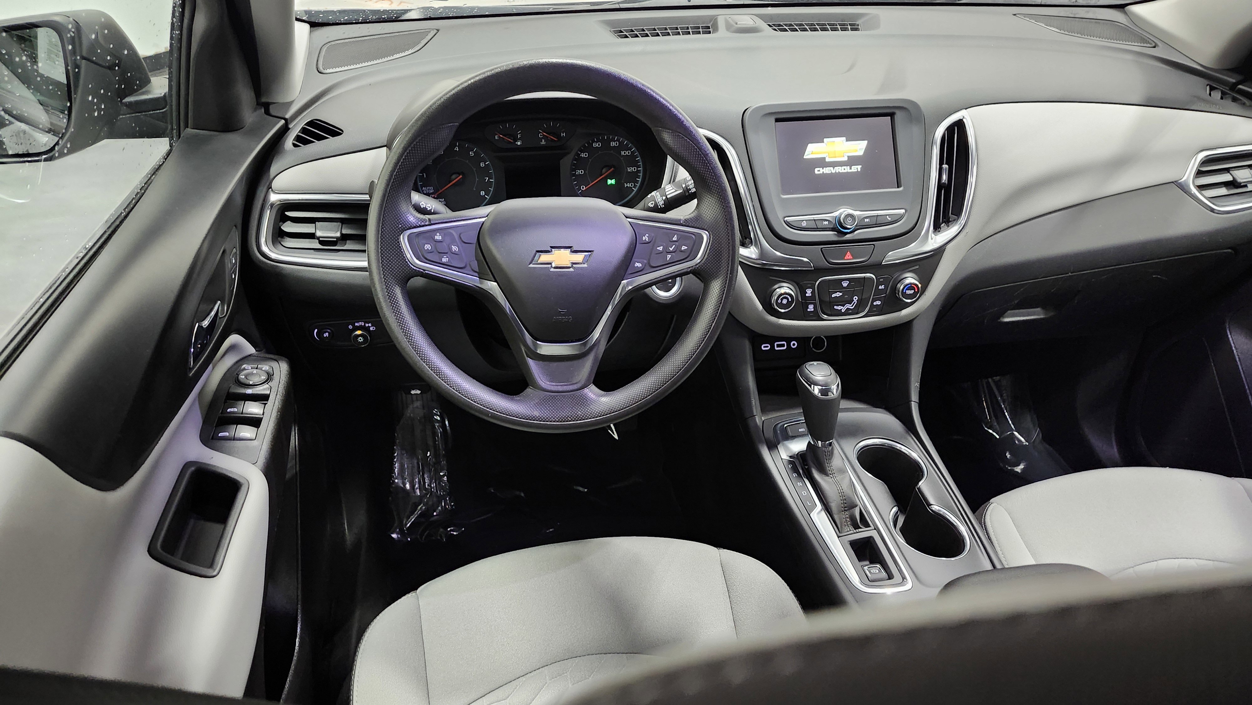 Used 2019 Chevrolet Equinox LS w/ LS Convenience Package image 26