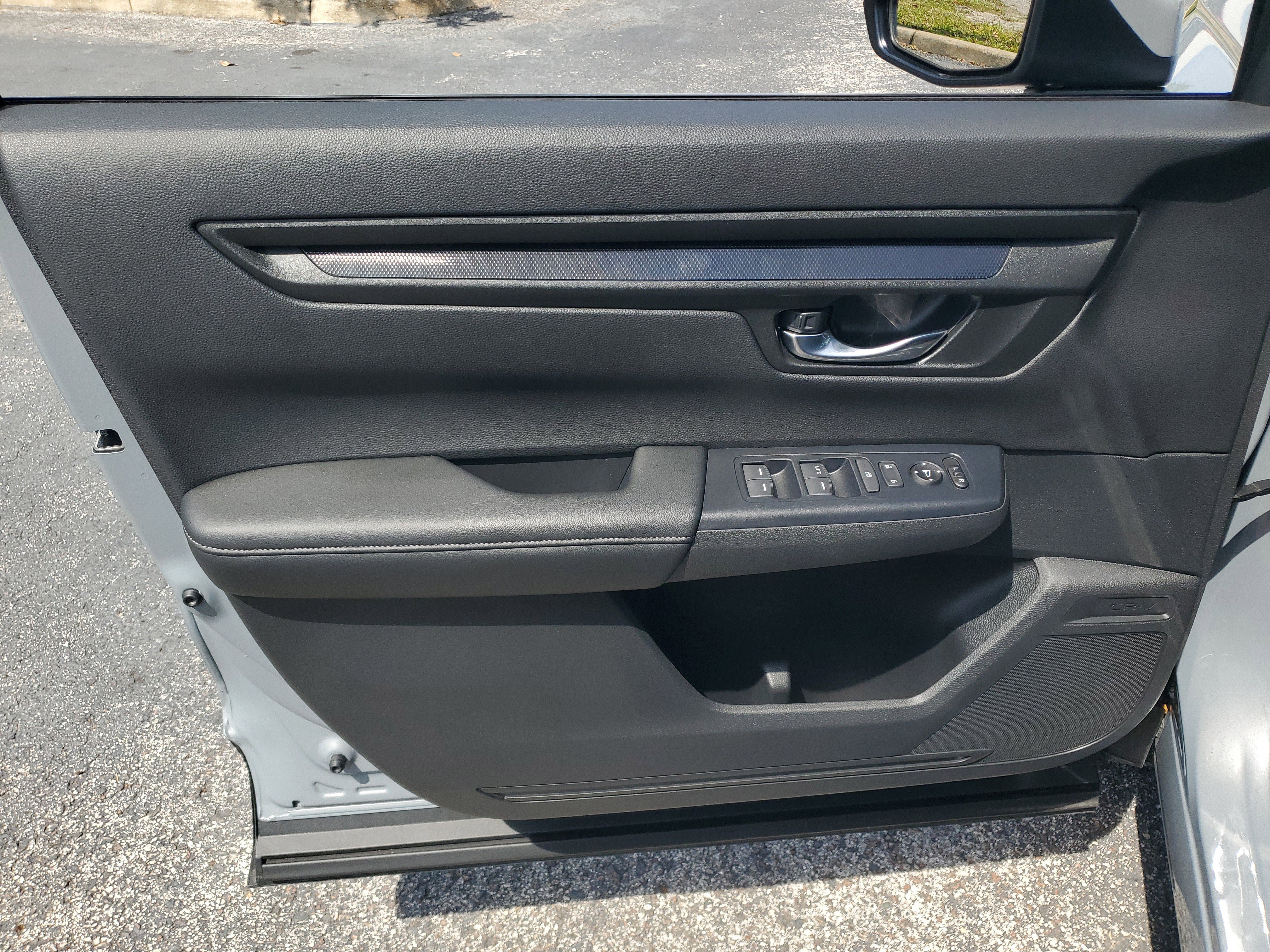 Used 2026 Honda CR-V LX image 10