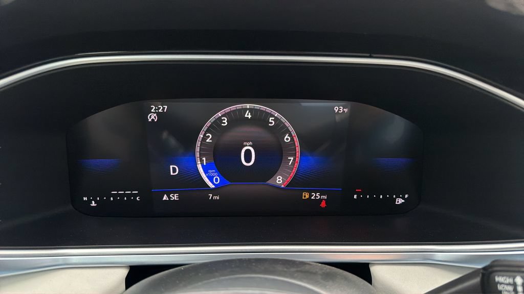 New 2026 Volkswagen Taos SE FWD image 34