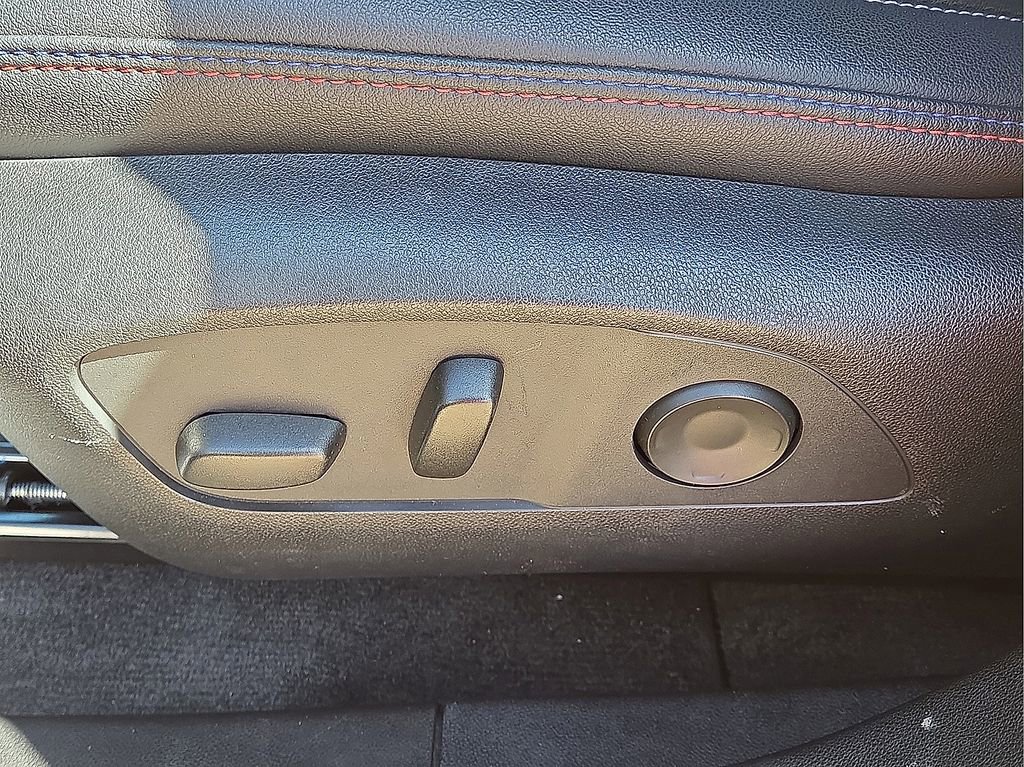 Used 2024 Chevrolet Equinox EV RS image 22