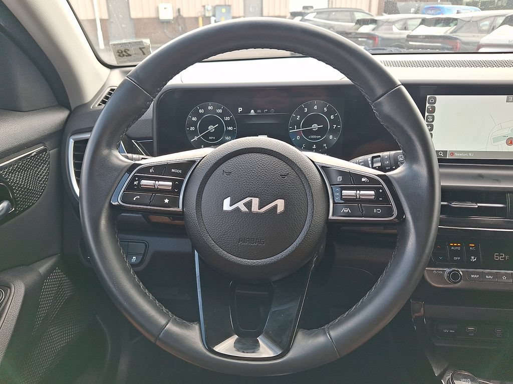 Certified 2024 Kia Seltos X-Line AWD/4WD image 22