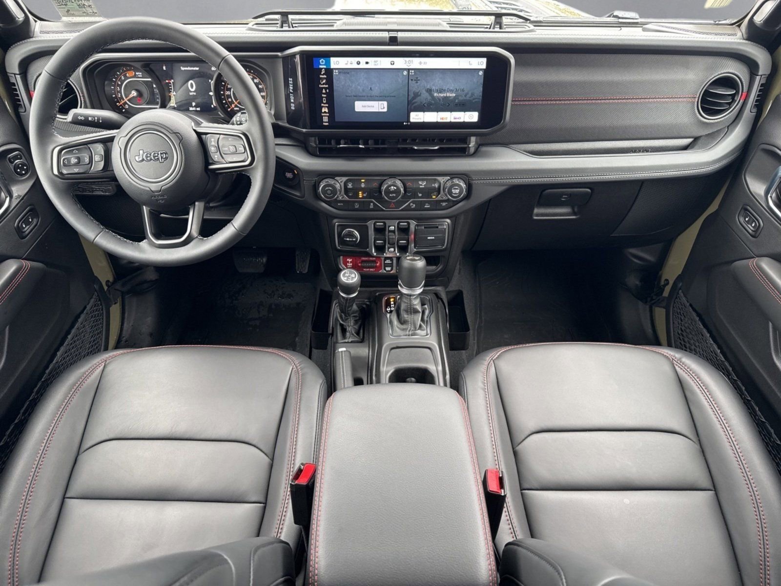 Used 2026 Jeep Wrangler Rubicon image 3