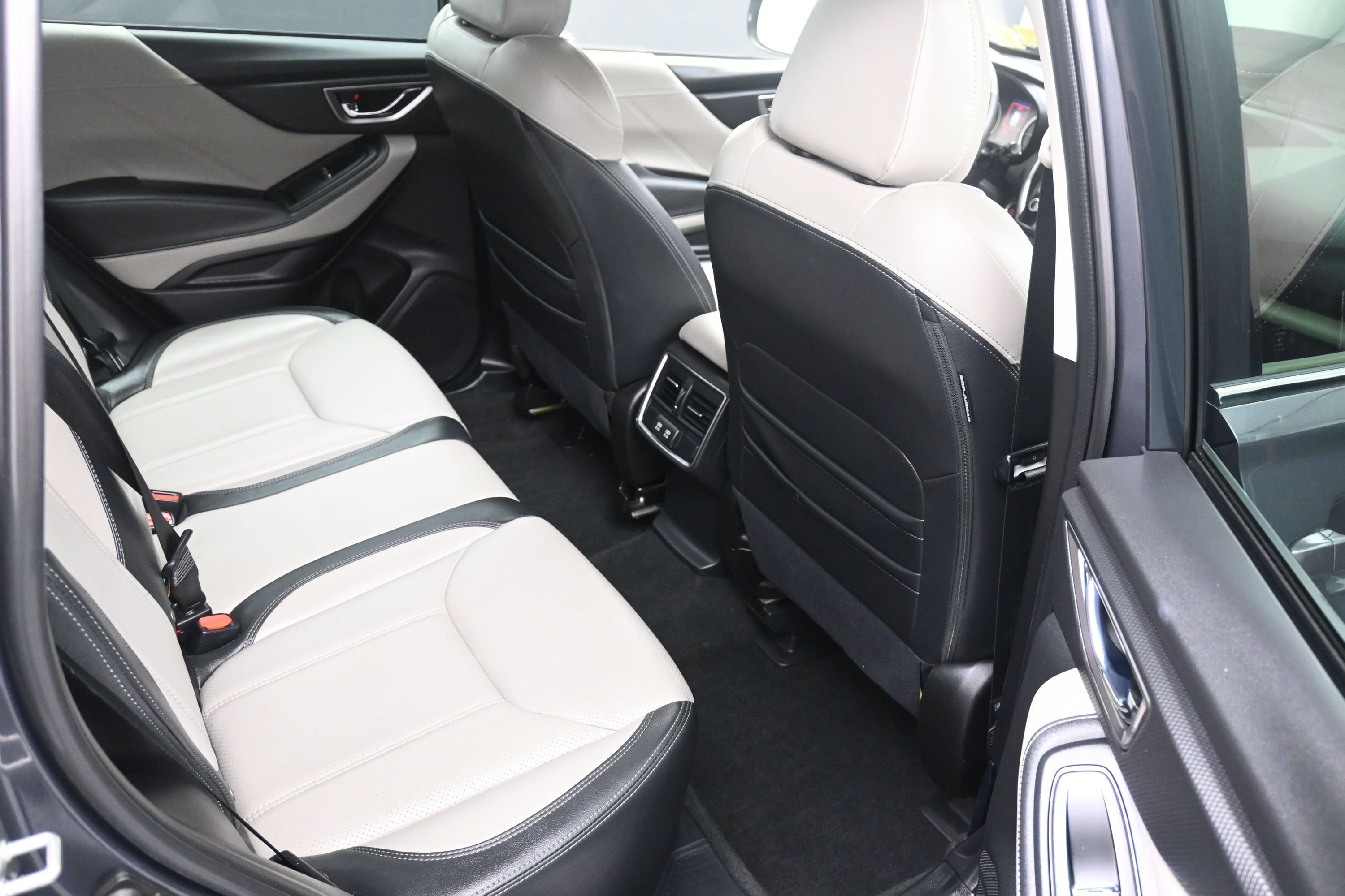 Used 2023 Subaru Forester Limited AWD/4WD image 19
