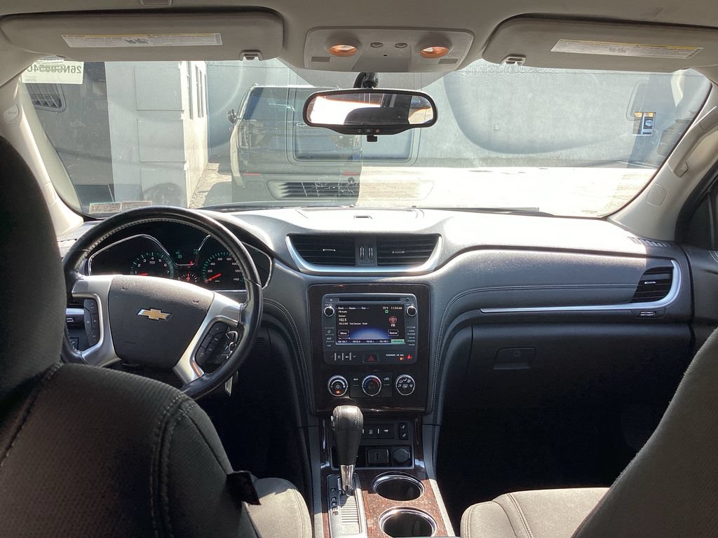 Used 2017 Chevrolet Traverse LT AWD/4WD image 32