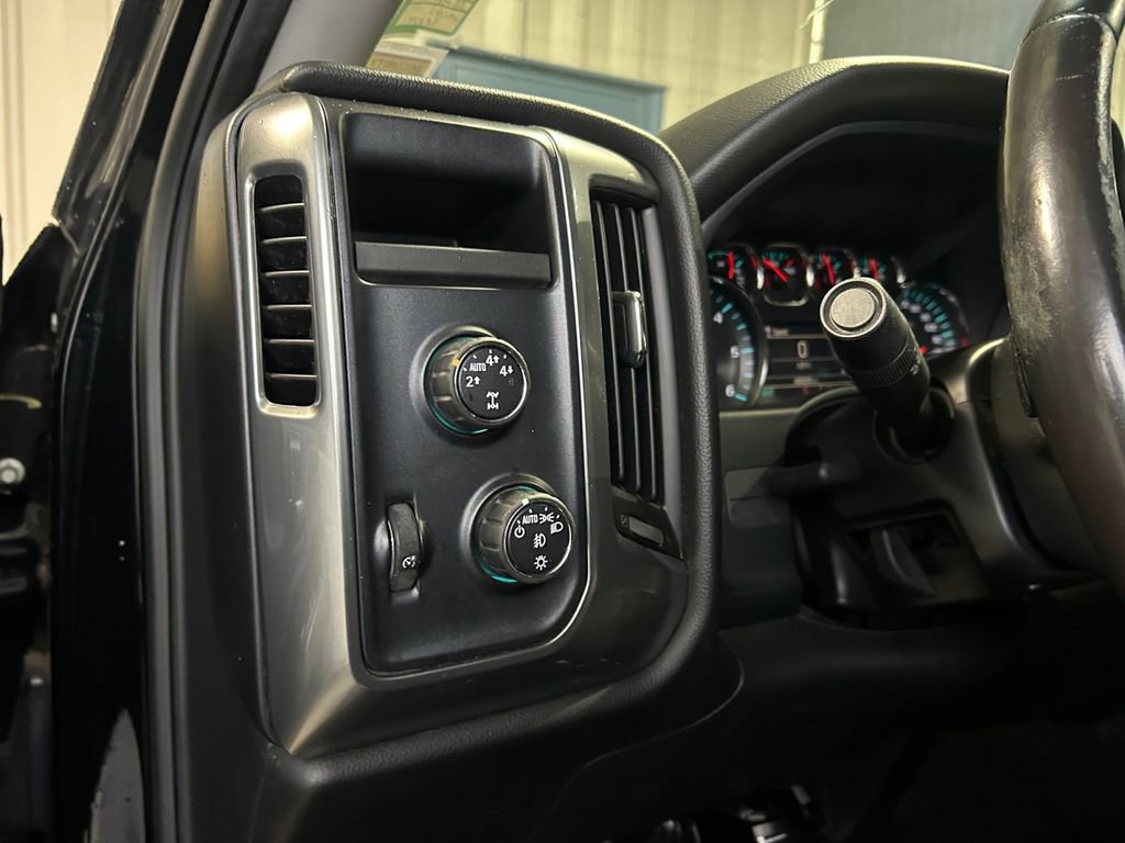 Used 2016 Chevrolet Silverado 1500 LT w/ All Star Edition image 21