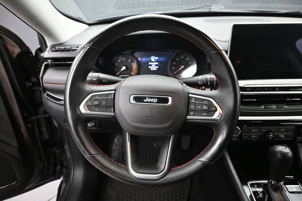 Used 2022 Jeep Compass Trailhawk w/ Trailhawk Convenience Group AWD/4WD image 21